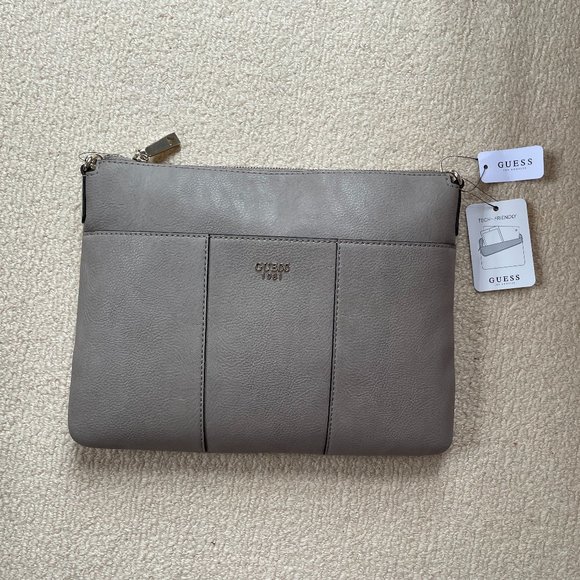 GUESS Purse with Adjustable Strap - Picture 3 of 9